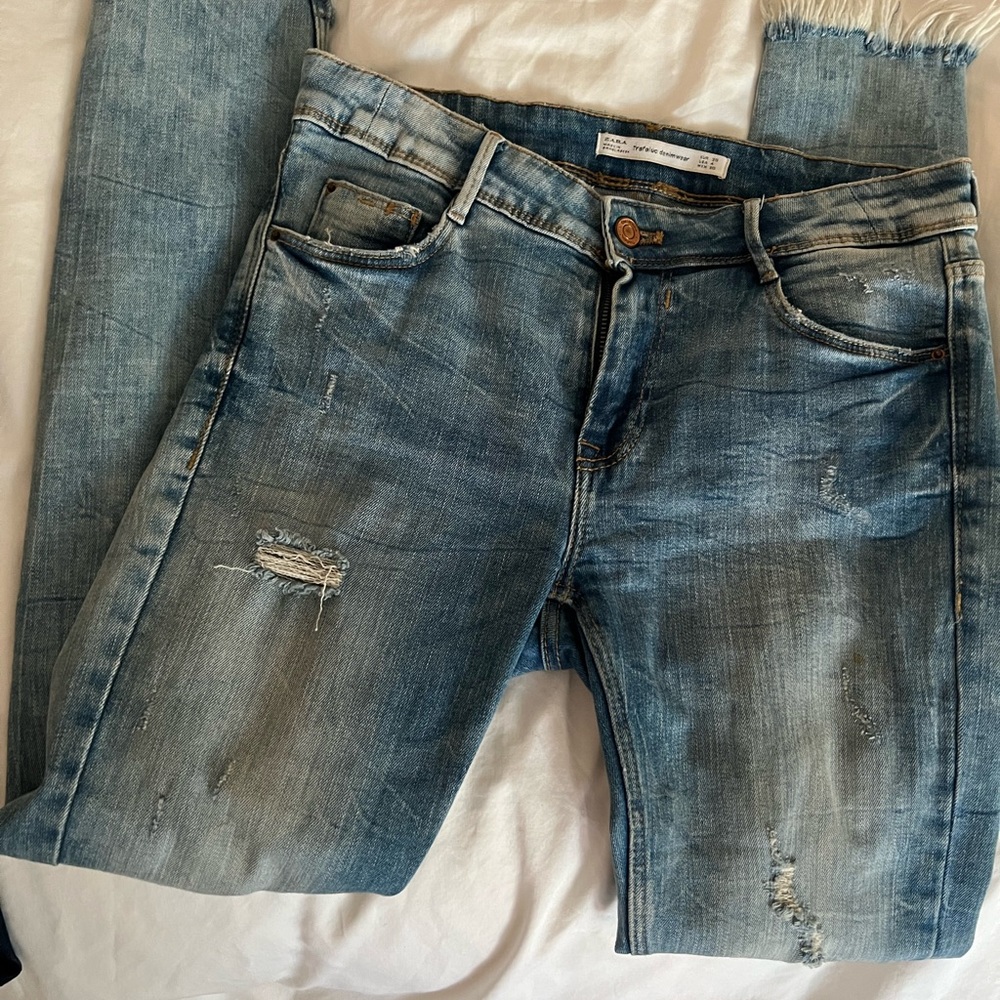 Zara Cut Off Skinny Jeans